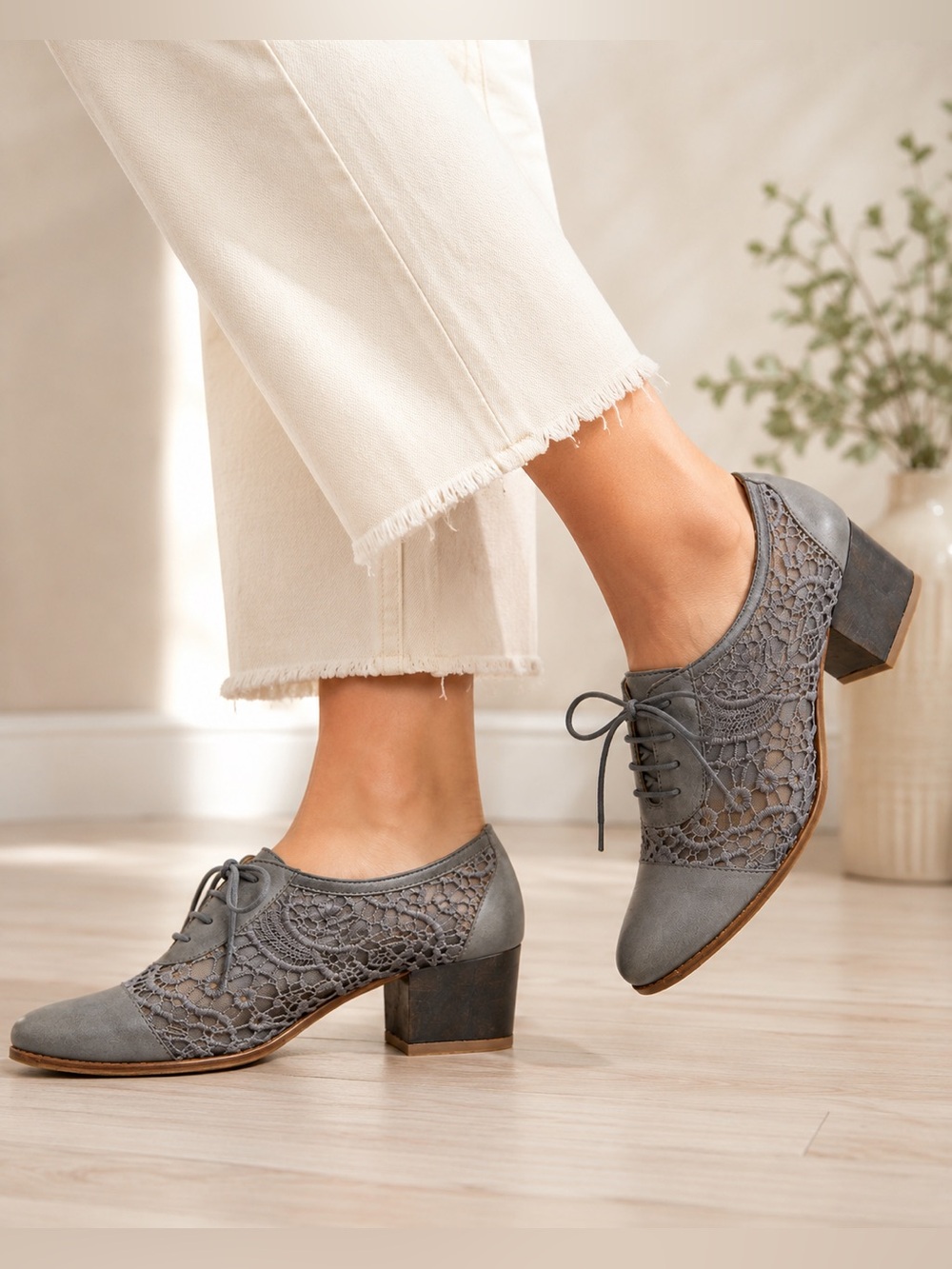 Anthropologie Latigo Mystique‎ Leather & Lace Oxford Shoes Smoke Grey 6